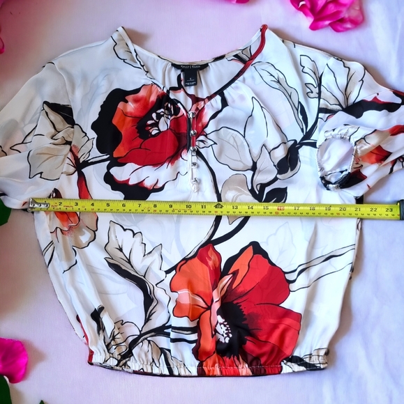 White House | Black Market Satiny Poppy  Blouse - Picture 7 of 10